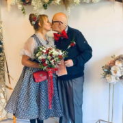 Кохання без меж: на Закарпатті одружилися 71-річний італієць та українка (ФОТО)