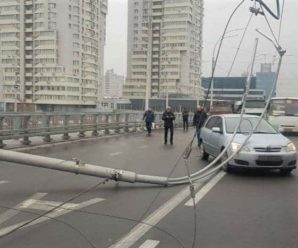 Втомлений Шулявський міст: Кличко та замовник будівництва звернулися до поліції