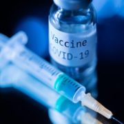 Італія вакцинуватиме всіх іноземців від коронавірусу безкоштовно