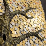 Прикарпатський митець створив картину грошового дерева з монет (ВІДЕО)