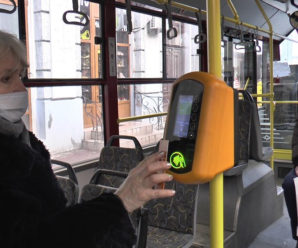 Майже вдвічі: вартість проїзду в комунальному транспорті Івано-Франківська хочуть підняти (ВІДЕО)