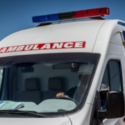 На Прикарпатті загинув молодий чоловік – машина швидкої застрягла дорогою на виклик