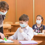 Як навчатимуться діти після локдауну: все про режим роботи шкіл в Україні з 25 січня
