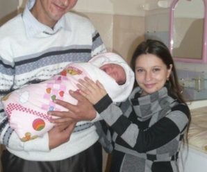 Українка ростом 132 сантиметри народила сина і розплакалась від щастя (фото)