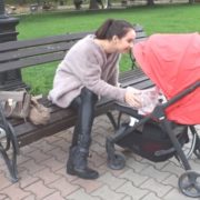 Матерям 10 років, батькам-1: українці хочуть “накинути” стажу за виховання дітей