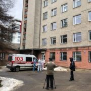У “ковідній” лікарні сталася пожежа: є жертва та постраждалі – фото, відео