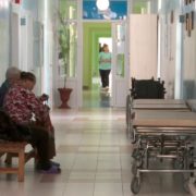 Дві години возили по лікарнях поки не померла: Медики відмовляли пацієнтці в госпіталізації
