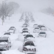 Сніжний циклон з сильними морозами вируватиме в Україні кілька днів