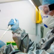 Інфекціоністка заявила, що Україну чекає нова хвиля коронавірусу