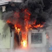 Пожежа в Калуші: горіли аптека і кіоск біля “САКО”. ФОТО+ВІДЕО