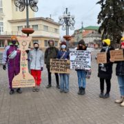 У Франківську виникли суперечки між противниками і прихильниками Маршу жінок