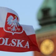 У Польщі ввели ще жорсткіші обмеження з 27 березня. Що закриють і як надовго?