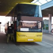 З Польщі навернули український автобус: пасажир заявив, що хворий на Covid-19