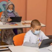 В Україні хочуть створити “школу супергероїв” для дітей, які постійно перебувають у лікарнях