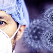 Відсутність нюху вже не показник: українські лікарі розповіли про нові симптоми коронавірусу