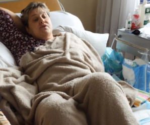 В Україні жінку паралізувало після щеплення вакциною CoviShield (ВІДЕО)