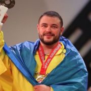 Українського чемпіона, який “спалив Москву” в Росії назвали виродком