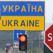 Кабмін уточнив порядок в’їзду в Україну та вимоги до самоізоляції, в період дії карантину