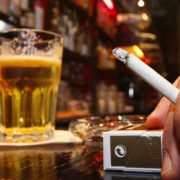 В Україні значно подорожчали алкоголь і тютюн