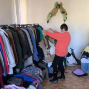 На Прикарпатті створили “Банк одягу” для допомоги літнім людям