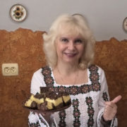 Вчителька з Прикарпаття популяризує у YouTube Надвірну та Гуцульщину