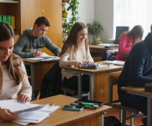 В Україні не приймають дітей в 10 класи: шкільна реформа викликала паніку серед батьків