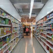 В Україні хочуть знизити ціни на соціально значущі продукти: що може подешевшати