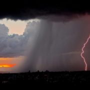 На українців чекає найпотужніша магнітна буря – полоскоче нерви кожного