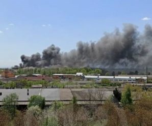 У Франківську масштабна пожежа поблизу “Водоекотехпрому” (фото, відео)