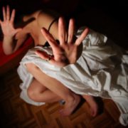 В Мілані жорстоко побили і зґвалтували жінку із України