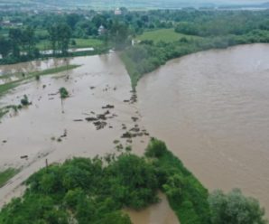 “Страшні наслідки сильних опадів”: на Львівщині після дощів село опинилося під водою