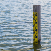 На Прикарпатті сильні зливи спричинять підйом рівня води в річках до 2,5 м