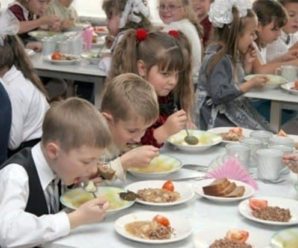 У Калуші можуть скасувати безплатне харчування для учнів 3-4-х класів