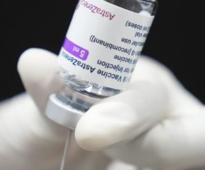 Люди, які щеплені двома дозами вакцини, мають втричі менше шансів захворіти на коронавірус, – науковці