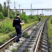Смертельна автоаварія на Франківщині: чоловік загинув від наїзду поїзда (Фото)