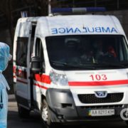 У Києві жінка померла після першої дози вакцини від коронавірусу