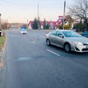 Переходила дорогу на червоне світло: деталі ДТП у Калуші, в якій постраждала дитина (ФОТО)