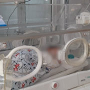 Мати померлого від COVID-19 немовляти на Прикарпатті не була вакцинованою – лікарі
