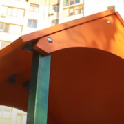 В Івано-Франківську з переробленого пластику облаштовують дитячий майданчик (ВІДЕО)