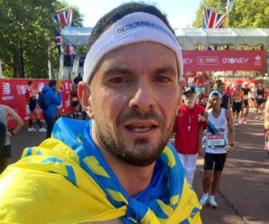 Спортсмен з Івано-Франківська подолав 40 кілометрів за три години в одному з найпрестижніших світових марафонів (ВІДЕО)