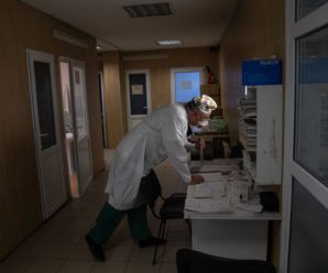 В Івано-Франківську рятують 17-річну дівчину, в якої на 95% уражені легені