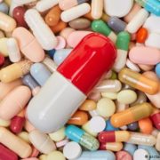 Епоха таблеток для лікування Covid-19: наскільки ефективні і скільки коштуватимуть