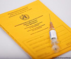 Робота без сертифікату про вакцинацію: чи можуть українців звільнити