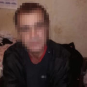 Вкрав телефон: в Івано-Франківську затримали чоловіка, який перебував у розшуку