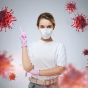 “Який удар підготував вірус вакцинованим, вчені назвали симптоми і патології”: медики про штам “Омікрон”