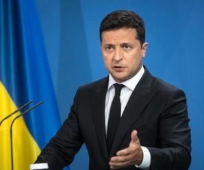 Президент розповів, за яких умов введе в Україні воєнний стан