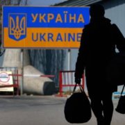 Польща планує дати громадянство українським заробітчанам