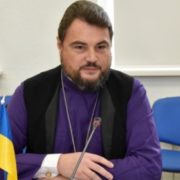 Церква благословляє використання зброї проти загарбників – митрополит ПЦУ