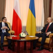 Польща готова прийняти громадян України у разі вторгнення РФ – Моравецький
