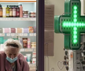 У Львові 44-річна завідувачка аптеки привласнила майже мільйон гривень на ліках для онкохворих